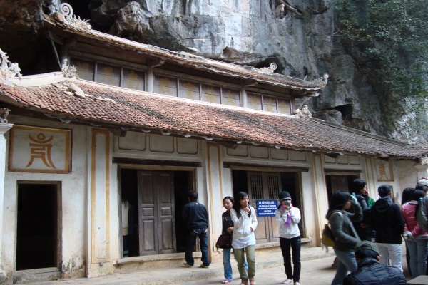 Những ngôi chùa cầu duyên nổi tiếng