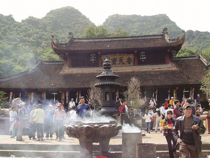 Những ngôi chùa cầu con nổi tiếng nhất Việt Nam